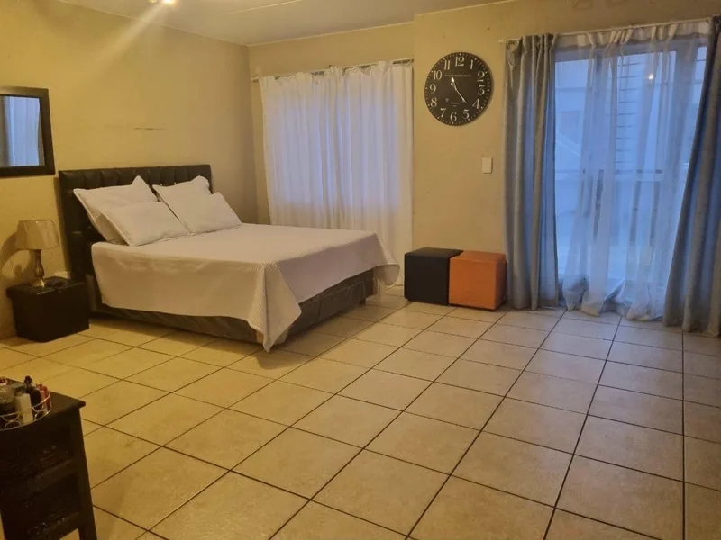 1 Bedroom Apartment in Klippoortjie