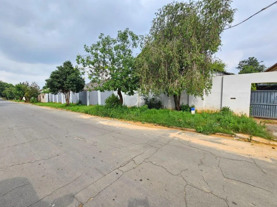 6 Bedroom House for sale in Westdene