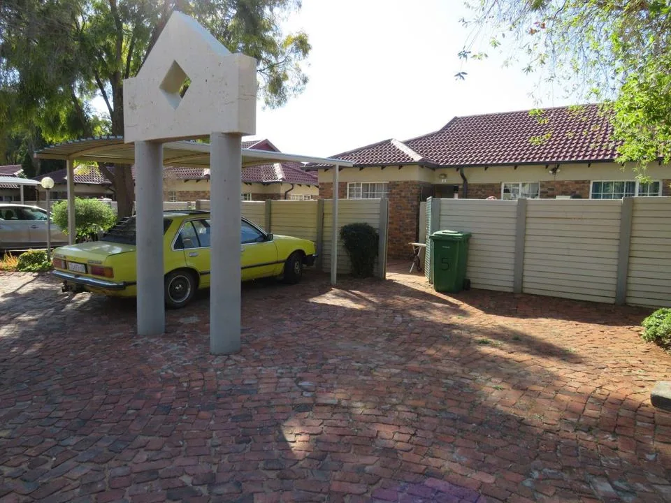 2 Bedroom Townhouse to rent in Doornpoort