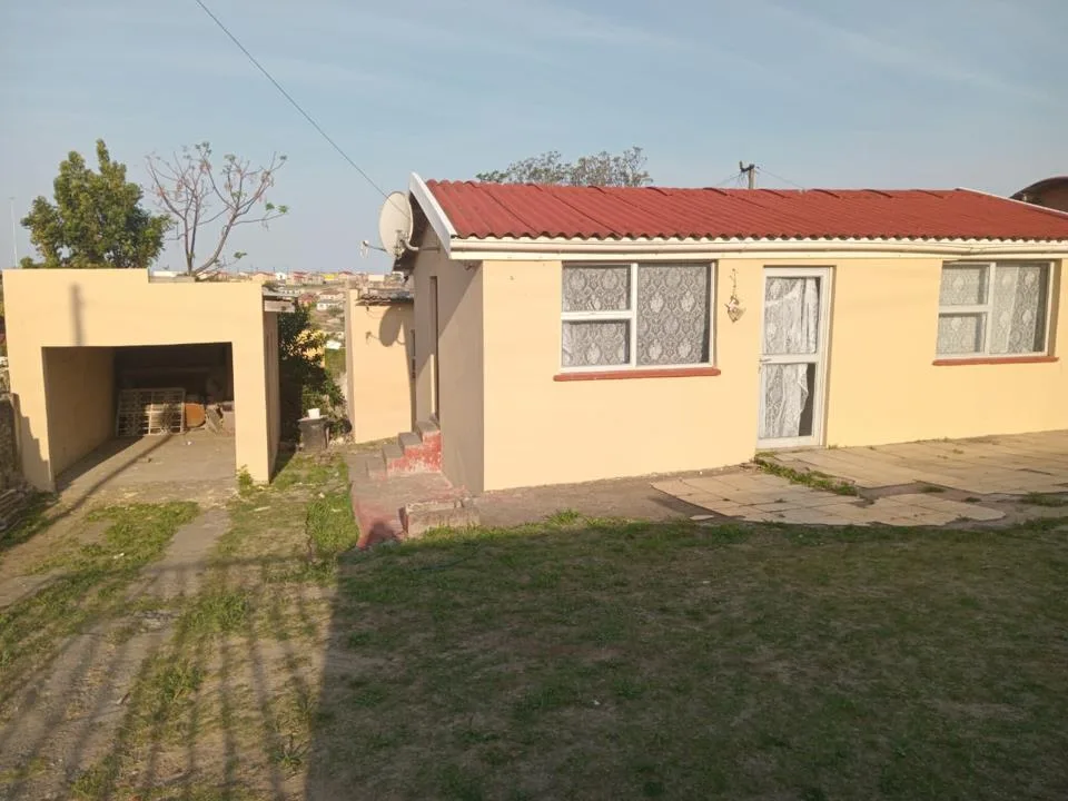 4 Bedroom House for sale in Mdantsane Nu 16