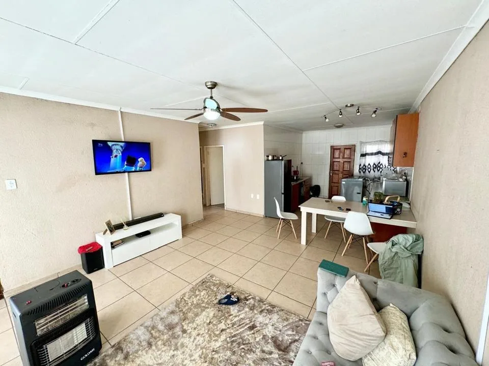 2 Bedroom Townhouse for sale in Secunda Central