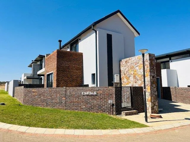 3 Bedroom House to rent in Helderzicht Eco Estate
