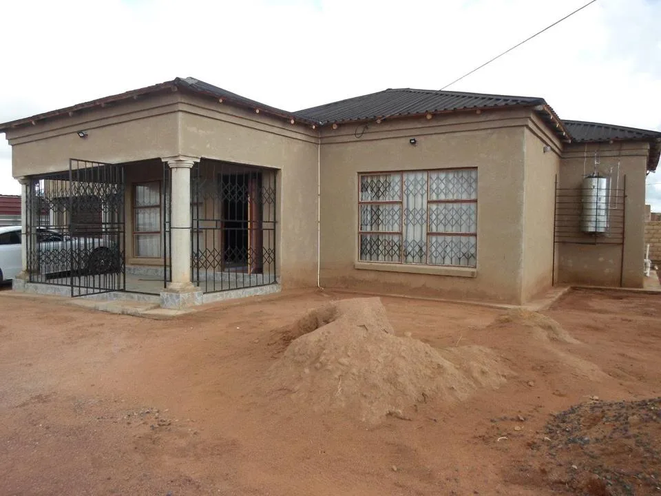 2 Bedroom House for sale in Kwamhlanga