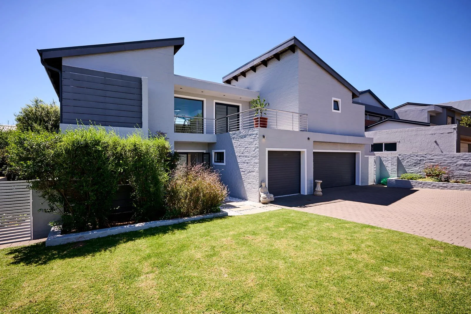 Property for sale in Waterfall Country Village