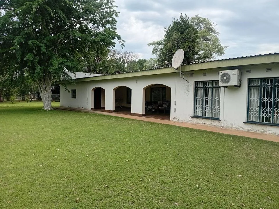 4 Bedroom House for sale in Hectorspruit