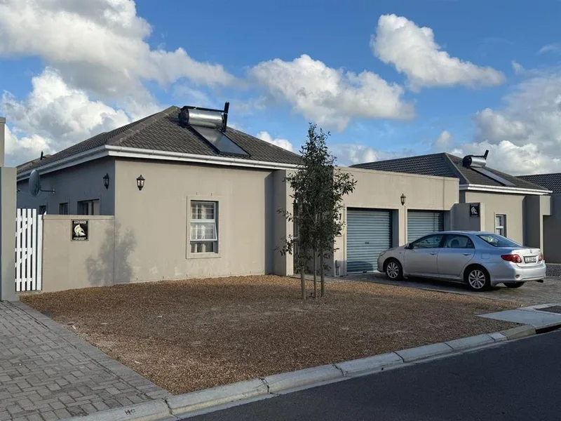 3 Bedroom House for sale in Zonnendal