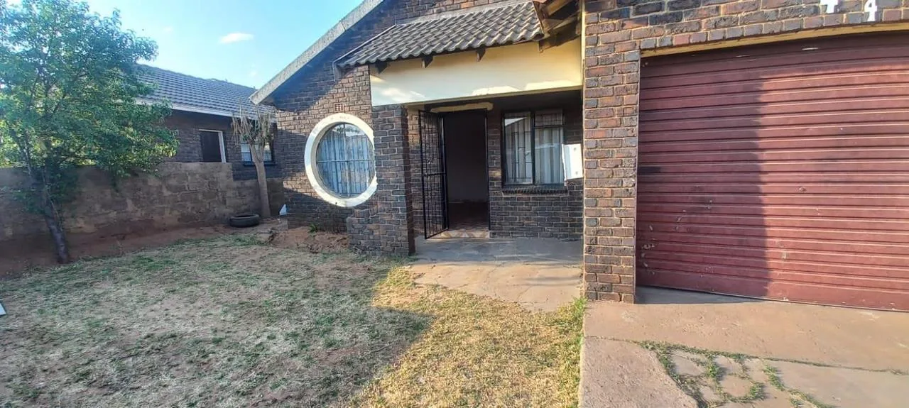 3 Bedroom House for sale in Kwaguqa