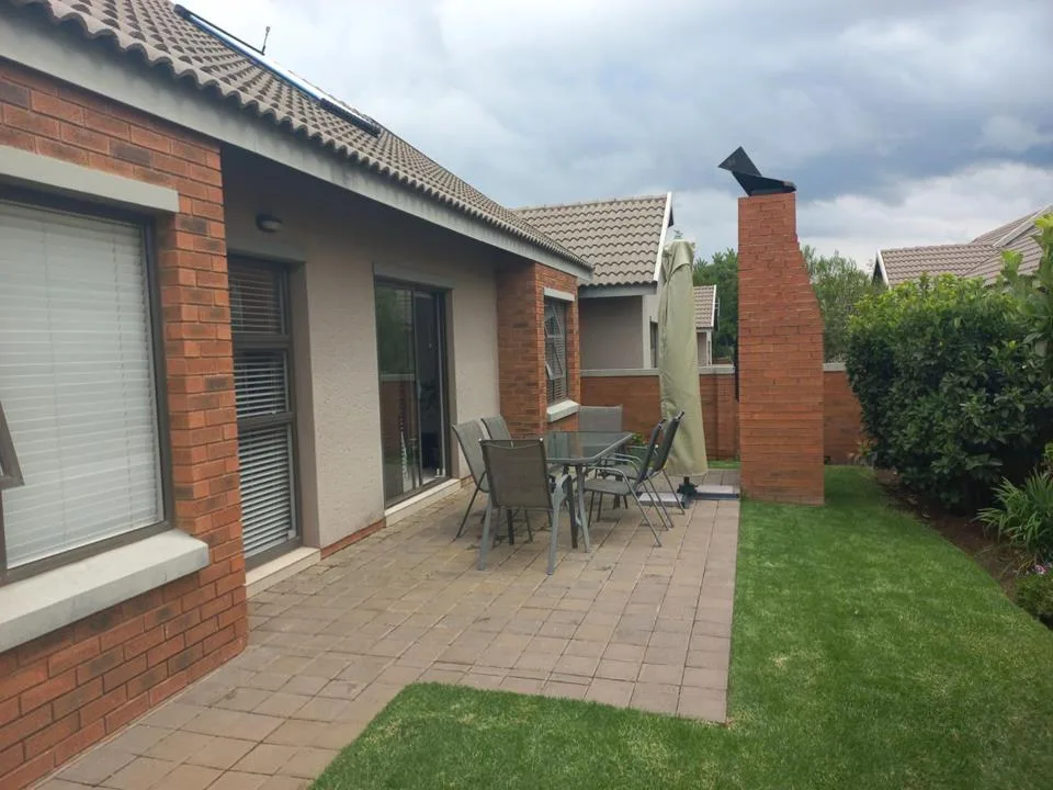2 Bedroom Townhouse for sale in Heuwelsig