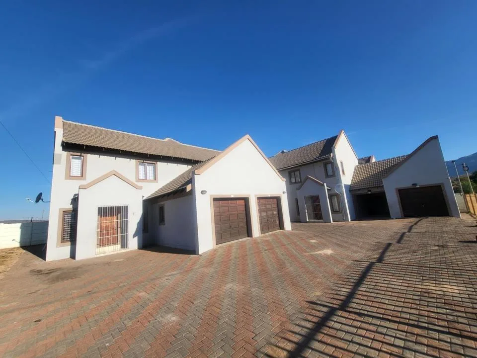 Townhouse for sale in Aloe Ridge