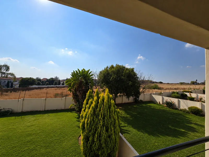 3 Bedroom Townhouse in Country View