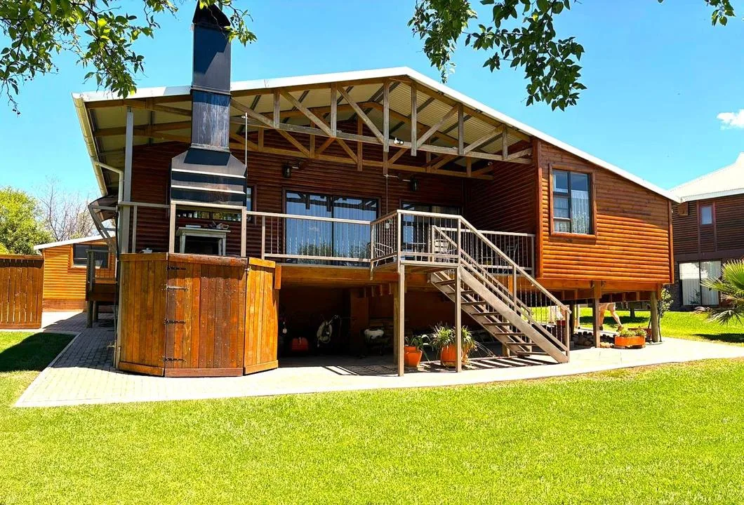 3 Bedroom House for sale in Orania
