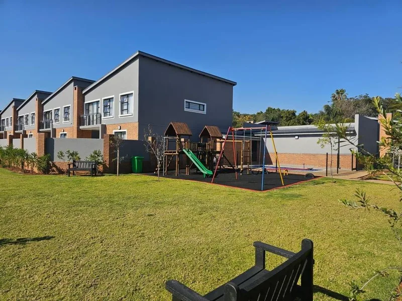 3 Bedroom Townhouse for sale in Montana