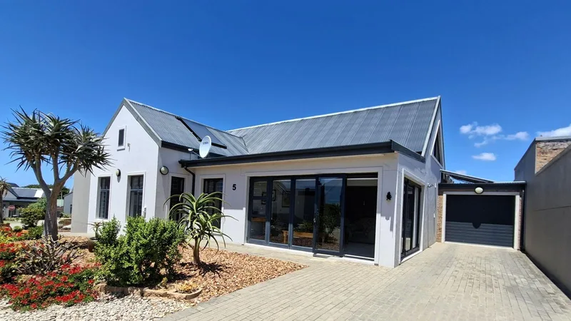 3 Bedroom House in Hartenbos