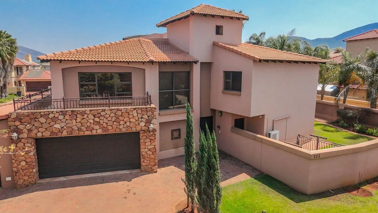 4 Bedroom House for sale in Melodie