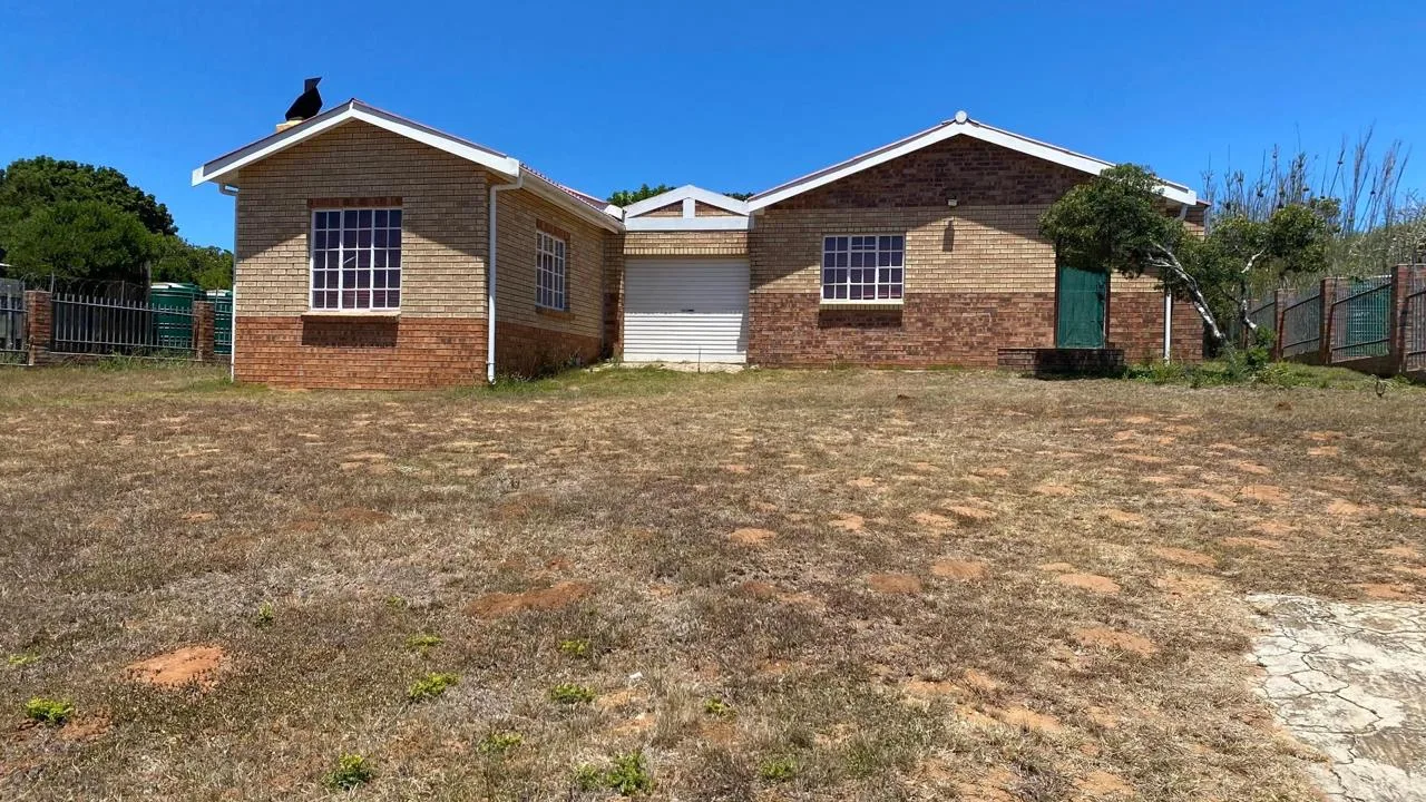 5 Bedroom House for sale in Riversbend