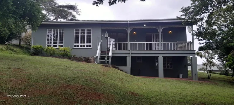 4 Bedroom Townhouse for sale in Umtentweni
