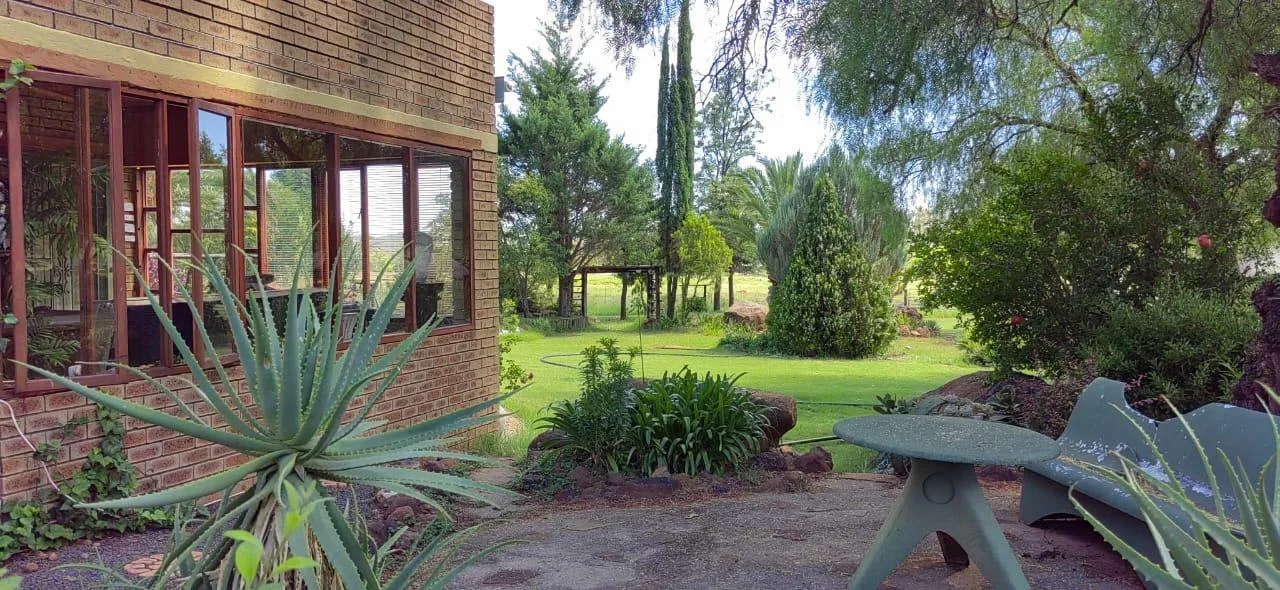 4 Bedroom House for sale in Fauresmith