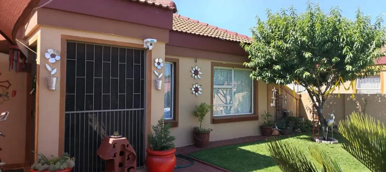 2 Bedroom House for sale in Vanderbijlpark Central