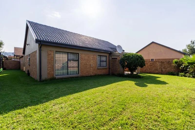 3 Bedroom Townhouse for sale in Equestria