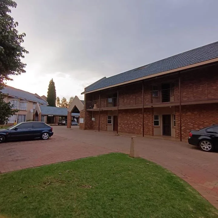 2 Bedroom Apartment / flat for sale in Dassie Rand