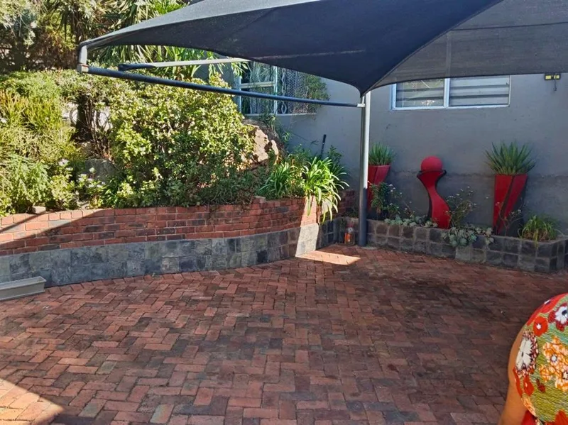 2 Bedroom Apartment / flat to rent in Bryanston