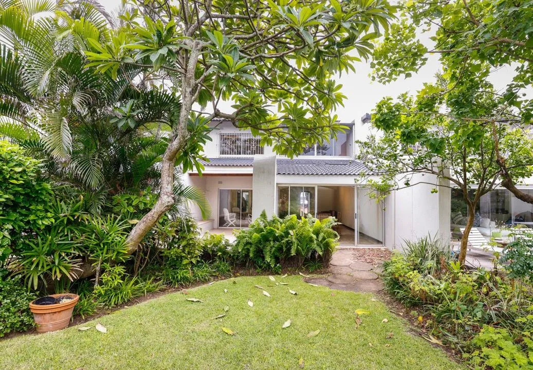 4 Bedroom Townhouse for sale in La Lucia