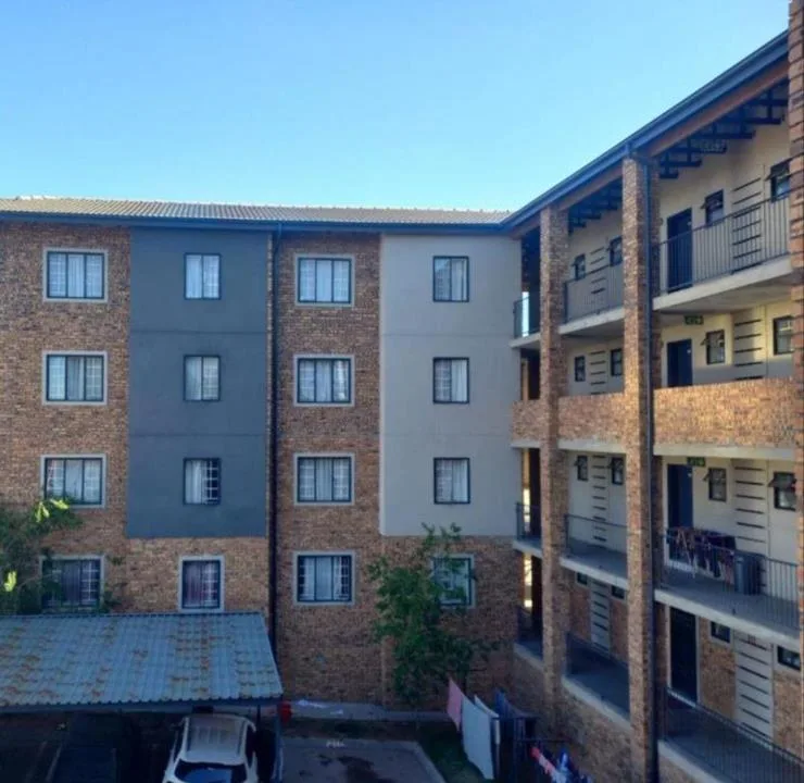 2 Bedroom Apartment / flat for sale in South Hills