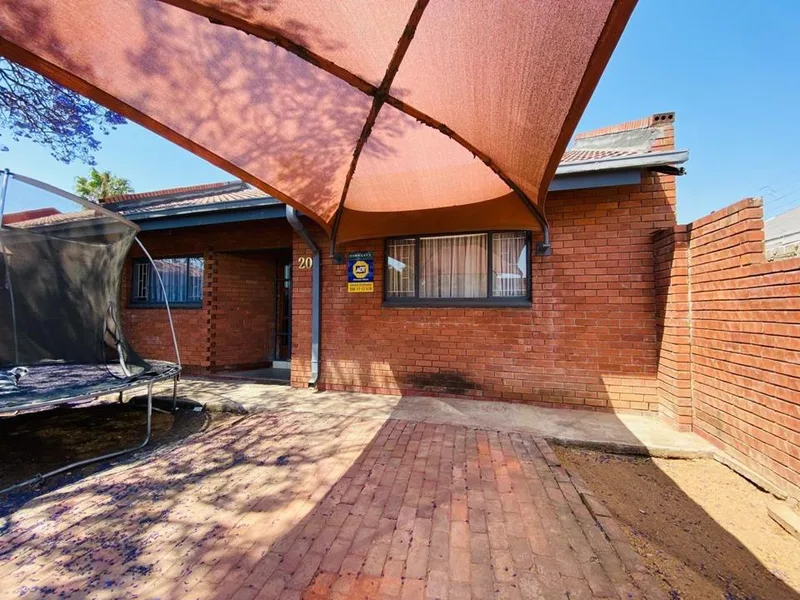 2 Bedroom Townhouse for sale in Annadale
