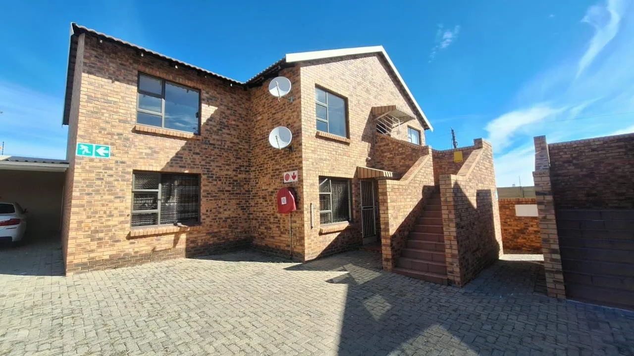 2 Bedroom Apartment / flat to rent in Noordrand