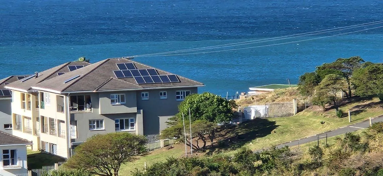 4 Bedroom House for sale in Cintsa West