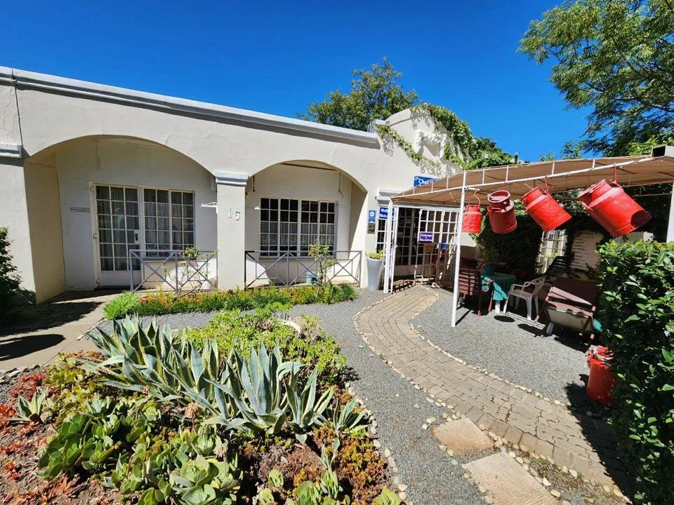 12 Bedroom House for sale in Universitas