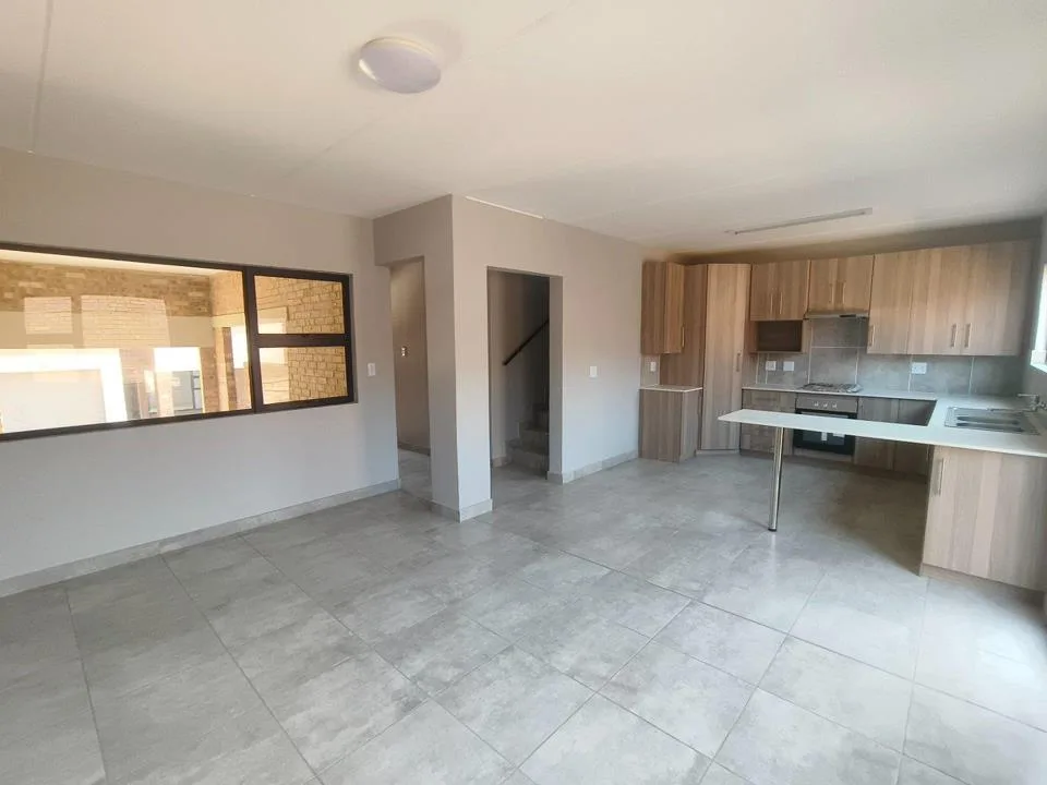 Townhouse for sale in Die Heuwel Ext 2