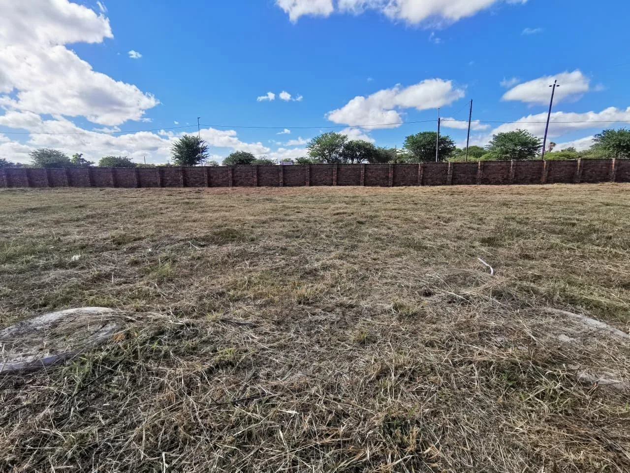 327 m² Land available in Southern Gateway