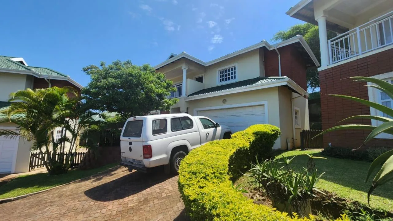 3 Bedroom Townhouse for sale in Mount Edgecombe