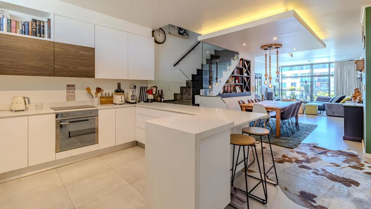 2 Bedroom Apartment / flat for sale in Green Point
