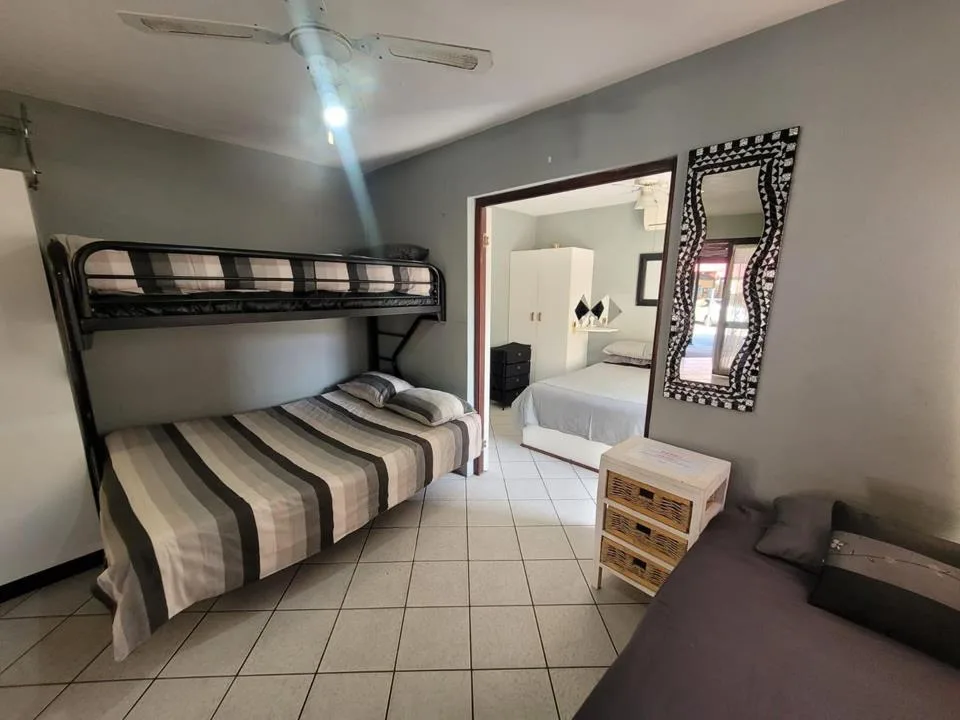 1 Bedroom Apartment / flat to rent in Uvongo Beach