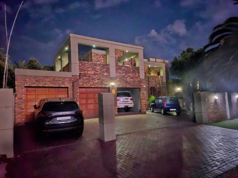 5 Bedroom House for sale in Secunda