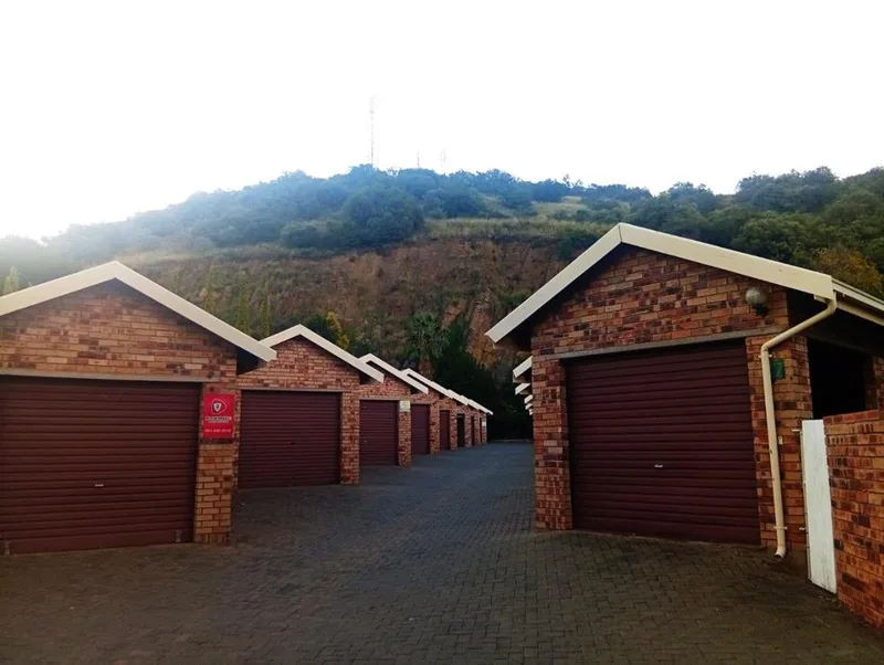 3 Bedroom Townhouse for sale in Westdene