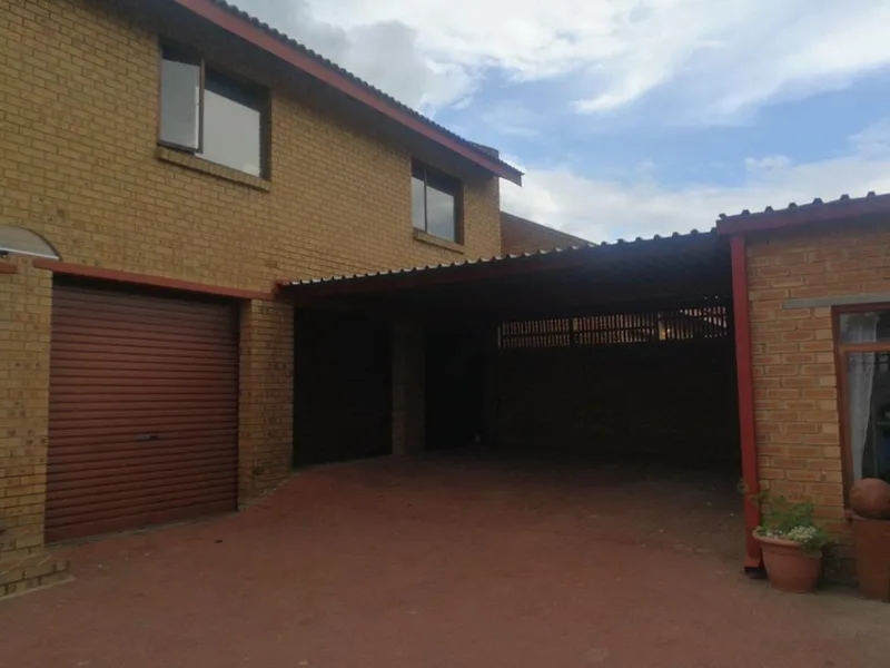 1 Bedroom House to rent in Suidheuwel
