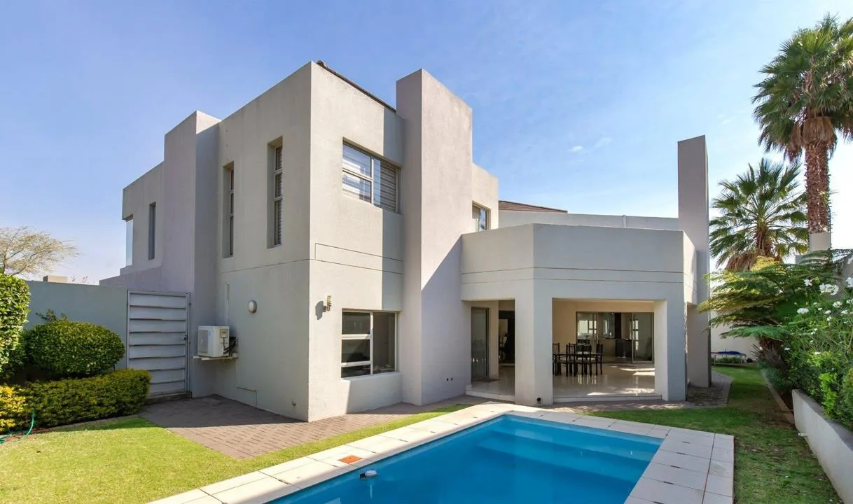 4 Bedroom House for sale in Woodmead