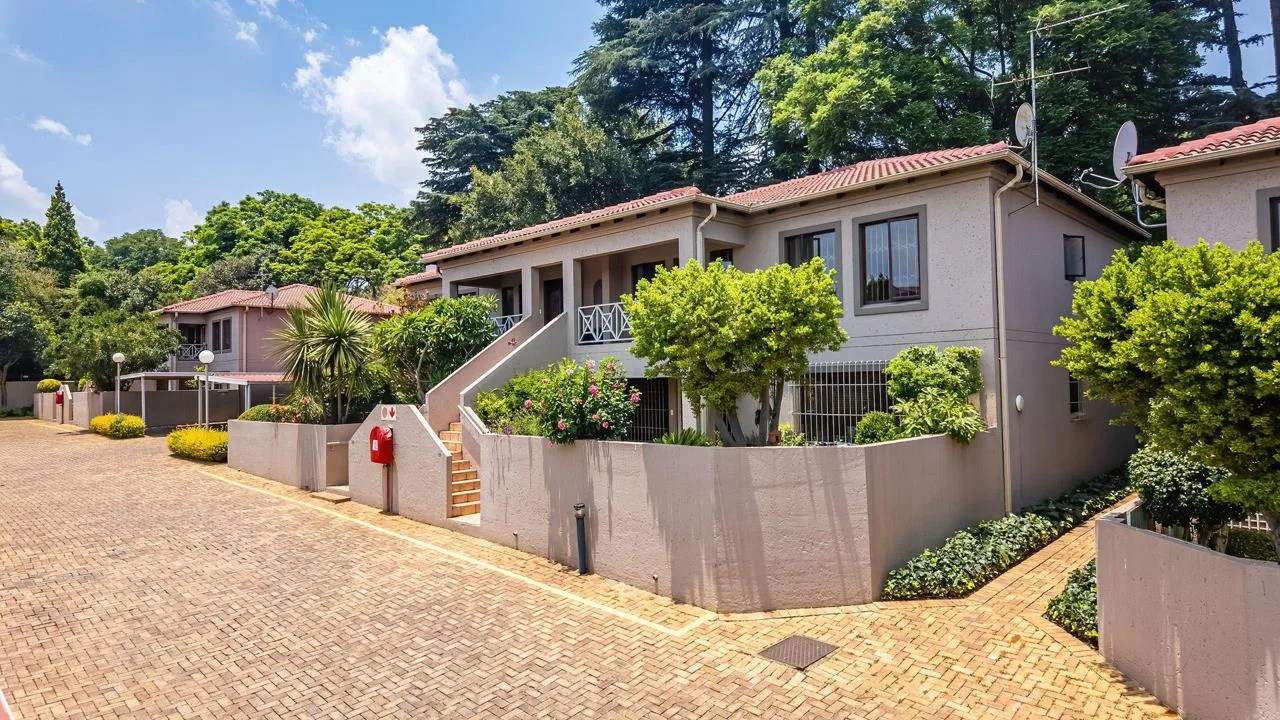 2 Bedroom Apartment / flat for sale in Waverley