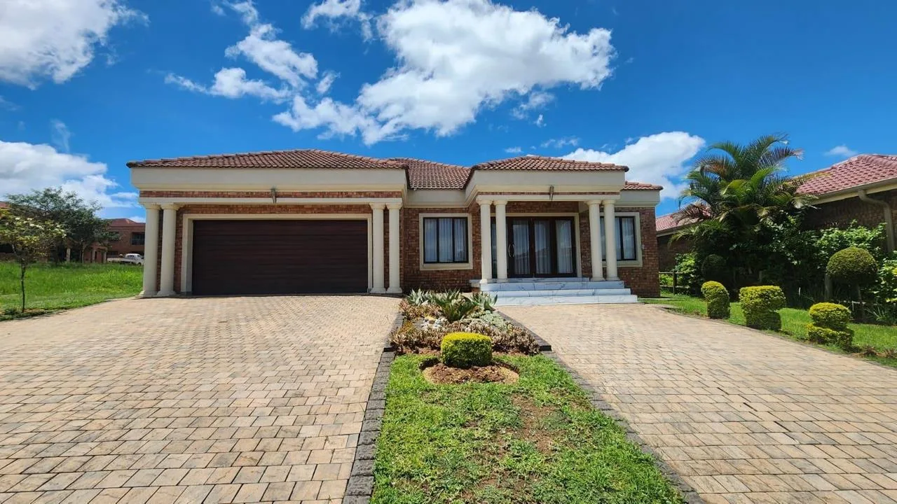 4 Bedroom House for sale in White River AH
