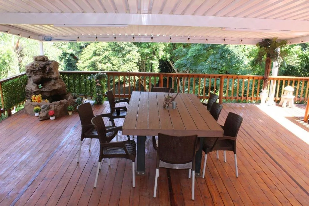 3 Bedroom House for sale in Amanzimtoti