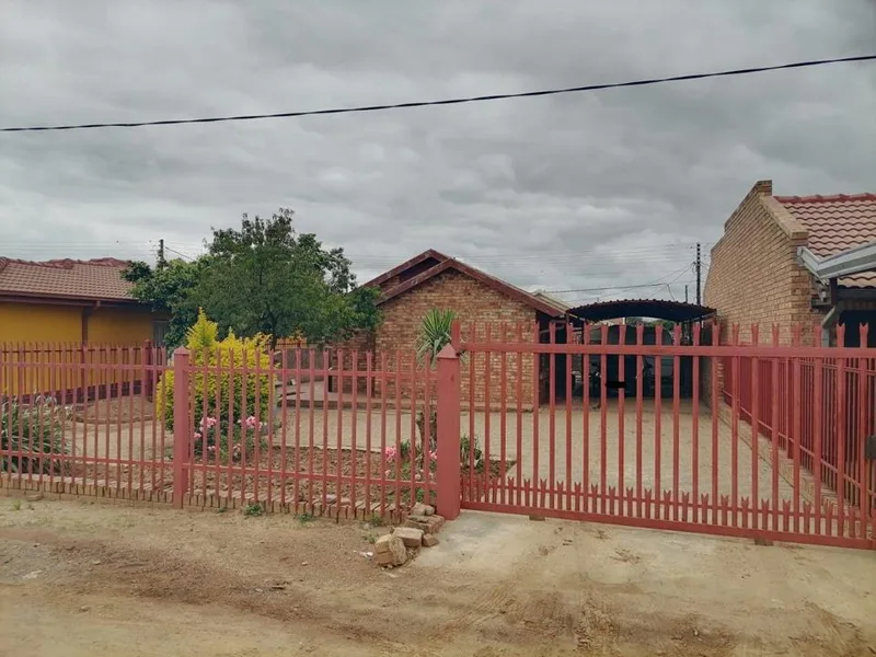 3 Bedroom House for sale in Hammanskraal