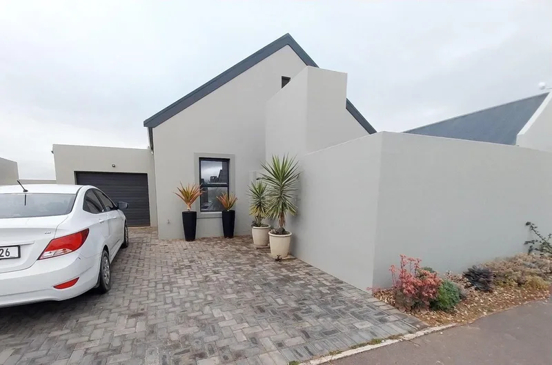 2 Bedroom House in Worcester Central