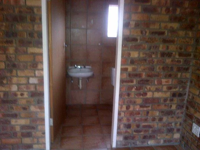 1 Bedroom Apartment / flat to rent in Standerton Central