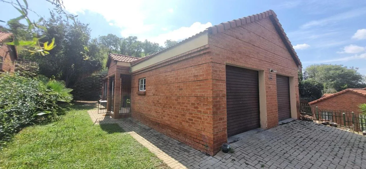 3 Bedroom House for sale in Elandsrand