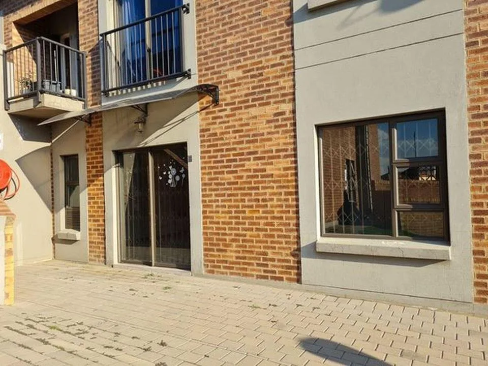 3 Bedroom Apartment / flat for sale in Terra Nova