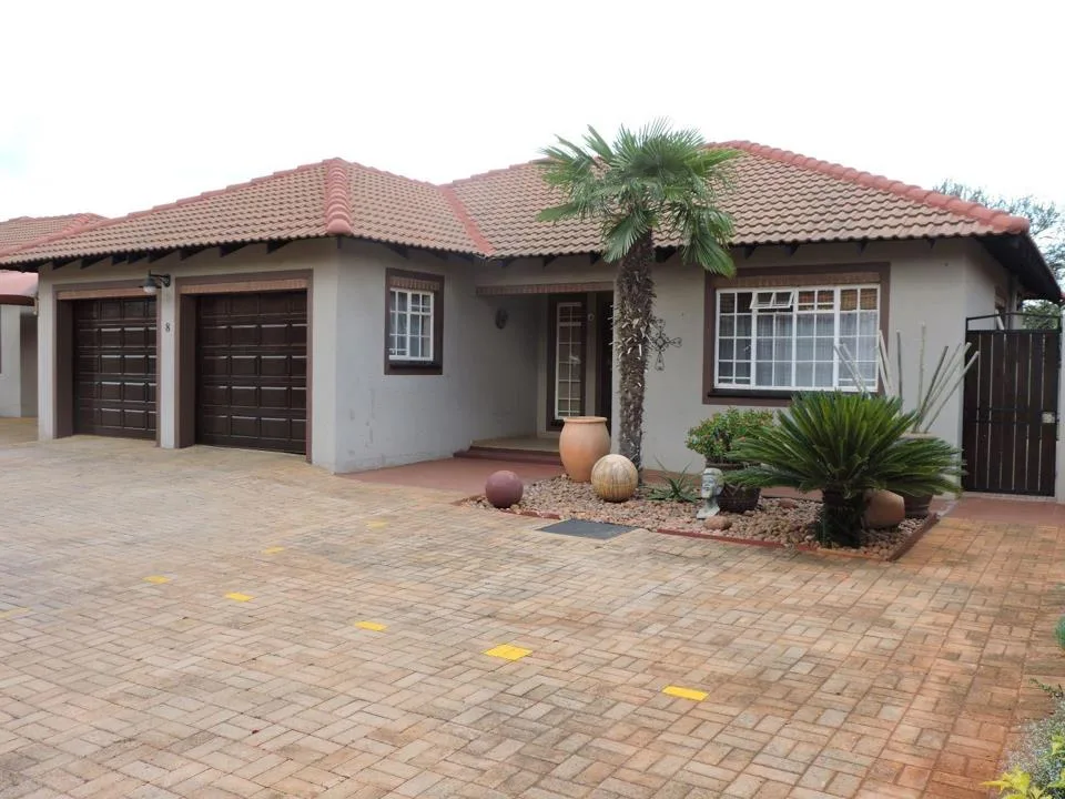 3 Bedroom House for sale in Mookgopong