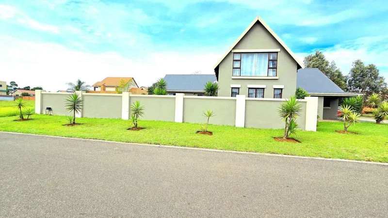 3 Bedroom House for sale in Reyno Ridge